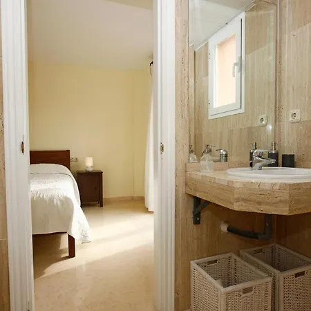 Apartment Ref 1 Spacious Sea View Marbella